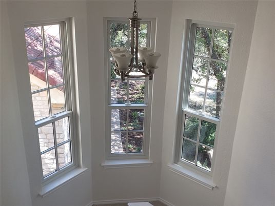 Chandelier, Interior