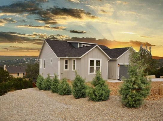 Attached, Exterior, Facade, Farmhouse