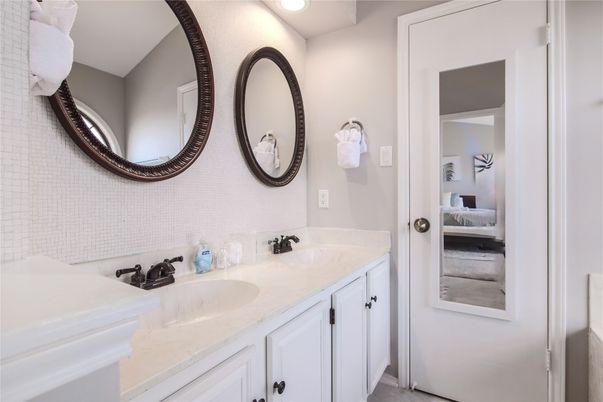 Bathroom, Bedroom, Dual Sink Vanities, Interior, Recessed Lighting