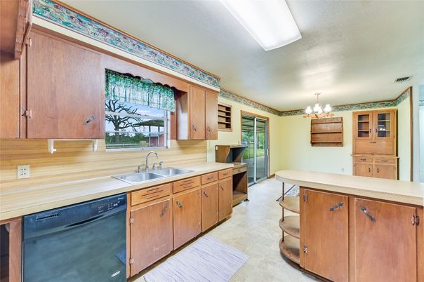 Chandelier, Interior, Kitchen
