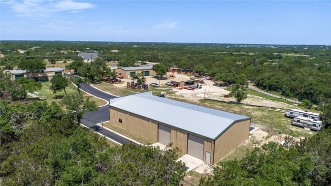 Exterior, Drone