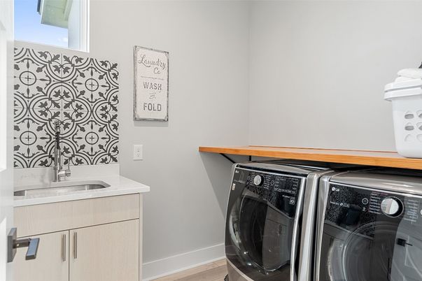 Interior, Washer