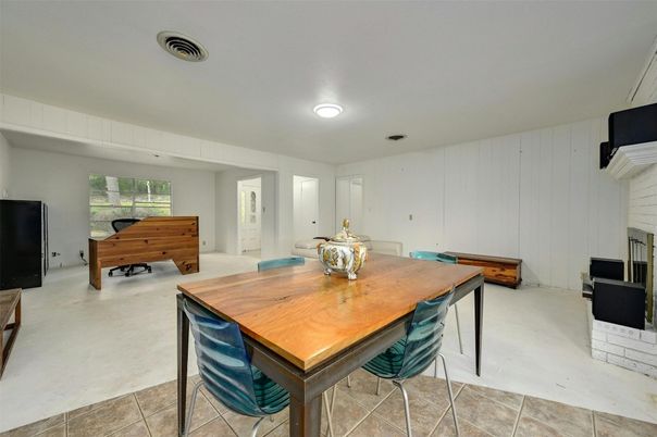 Dining room, Interior
