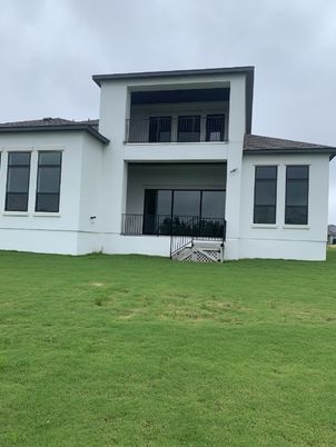 Backyard, Exterior, Facade, Modern