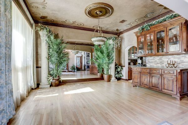 Interior, Pendant Lights, Wood Texture Flooring