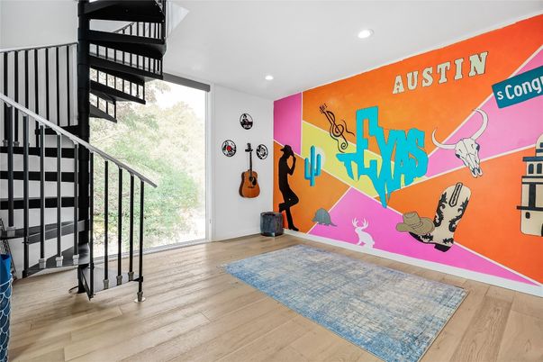 Interior, Recessed Lighting, Wood Texture Flooring