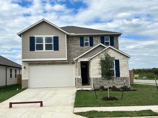 Attached, Exterior, Facade, American Craftsman