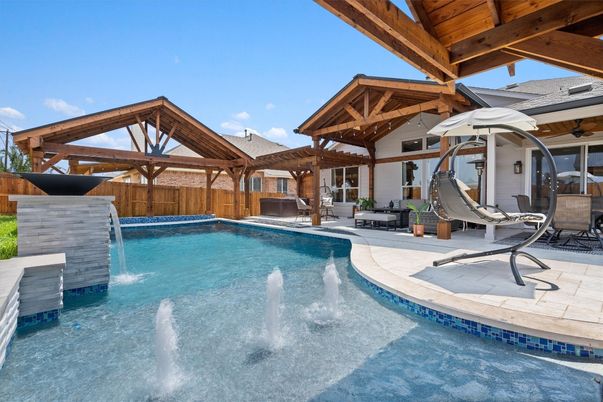 Exterior, Playground, Pool