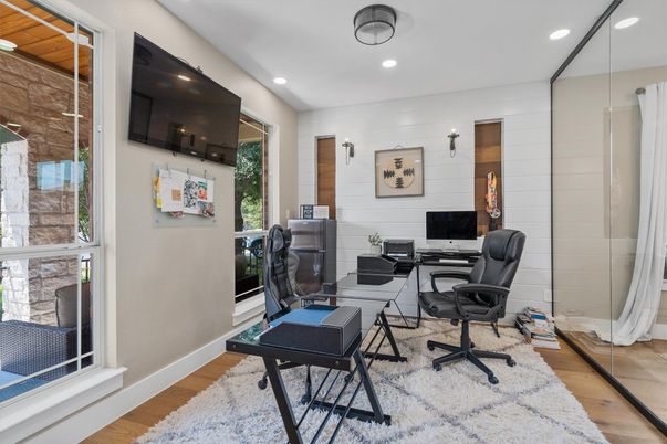 Home Office, Interior, Recessed Lighting, Wood Texture Flooring