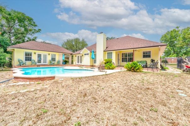 Backyard, Exterior, Pool
