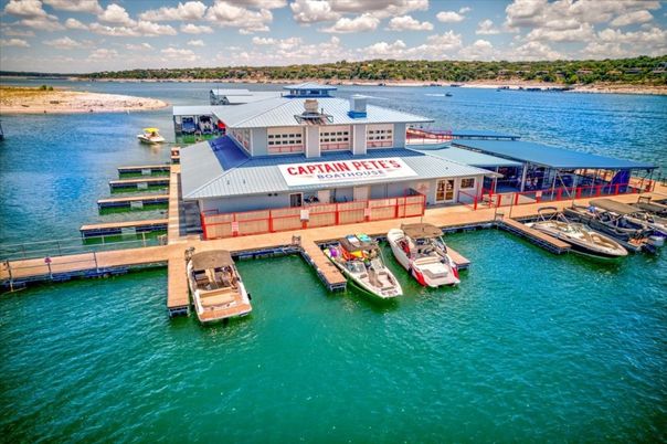 Exterior, Lake