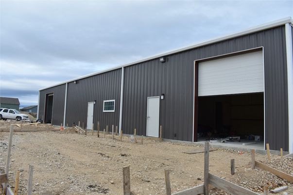 Backyard, Detached Garage, Exterior