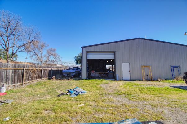Backyard, Detached Garage, Exterior