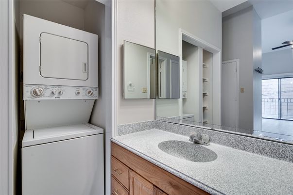 Bathroom, Interior, Utility Closets, Washer