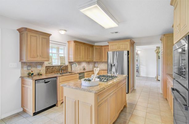 Interior, Kitchen, Stainless Steel Appliances