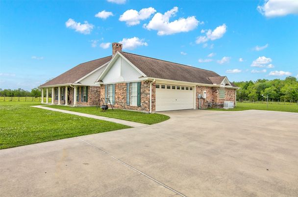 Attached, Backyard, Exterior, Facade, Brick Facade, Cape Cod