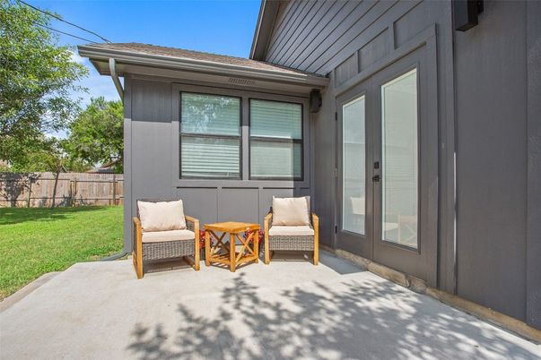 Backyard, Exterior