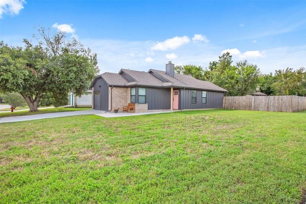 Backyard, Detached Garage, Exterior