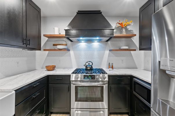 Interior, Kitchen, Stainless Steel Appliances