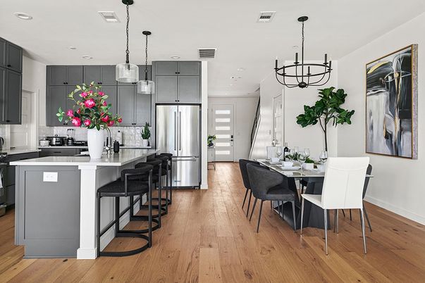 Chandelier, Dining room, Interior, Kitchen, Pendant Lights, Recessed Lighting, Stainless Steel Appliances, Wood Texture Flooring