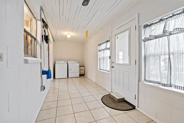 Interior, Washer
