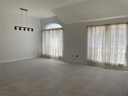 Empty room, Interior, Pendant Lights