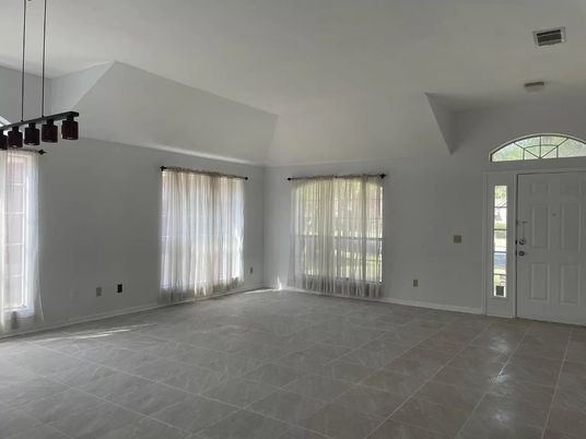Empty room, Interior, Pendant Lights