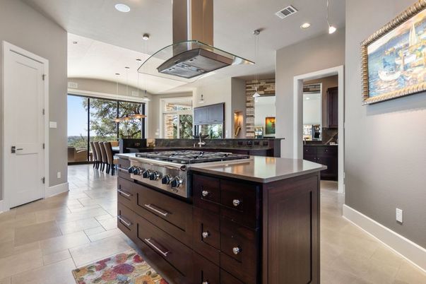 Dining room, Interior, Kitchen, Pendant Lights, Recessed Lighting, Stainless Steel Appliances