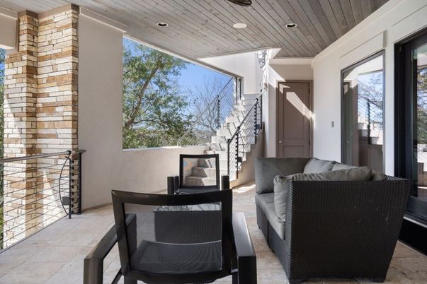Exterior, Recessed Lighting