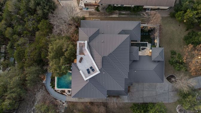 Exterior, Drone