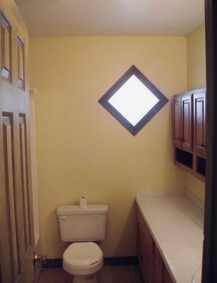 Bathroom, Interior, Tile Countertops
