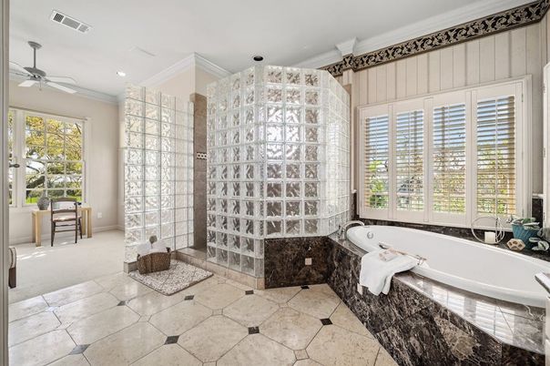 Bathroom, Interior, Recessed Lighting