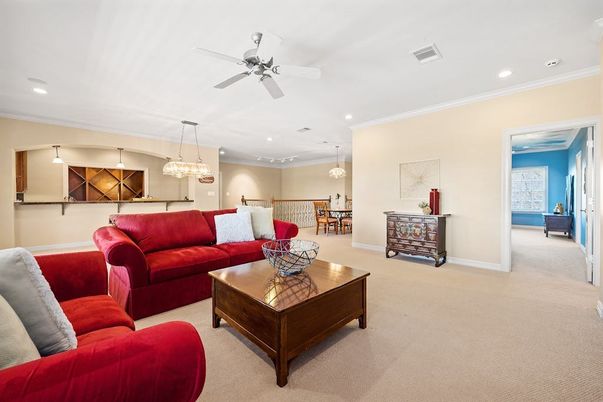 Dining room, Interior, Living room, Pendant Lights, Recessed Lighting