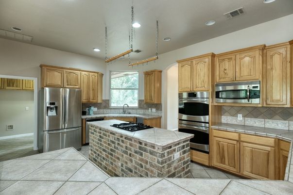 Interior, Kitchen, Pendant Lights, Recessed Lighting, Stainless Steel Appliances