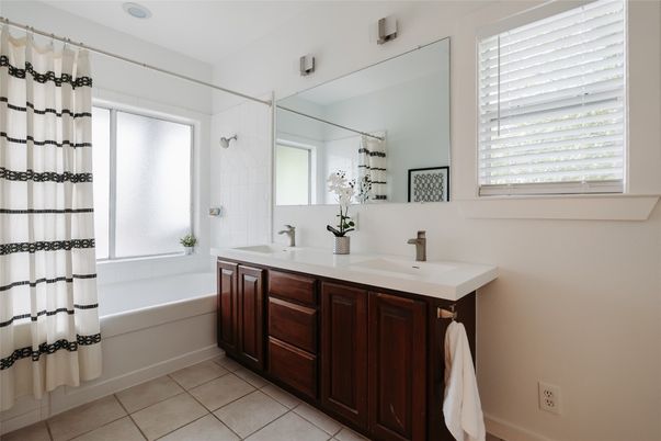 Bathroom, Dual Sink Vanities, Interior