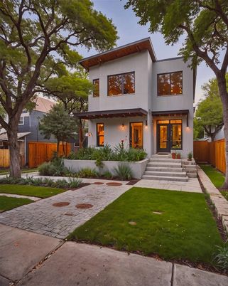 Backyard, Exterior, Facade, Modern