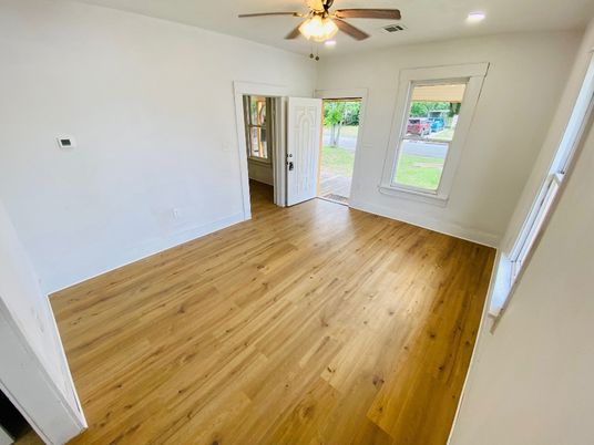 Empty room, Interior, Recessed Lighting, Wood Texture Flooring