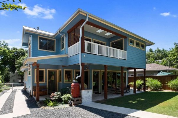 Exterior, Facade, American Craftsman