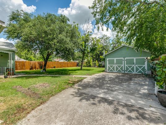 Backyard, Detached Garage, Exterior