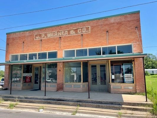 Exterior, Facade, Brick Facade, Rowhouse