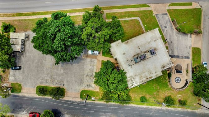 Exterior, Drone