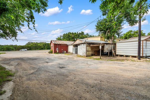Backyard, Detached Garage, Exterior