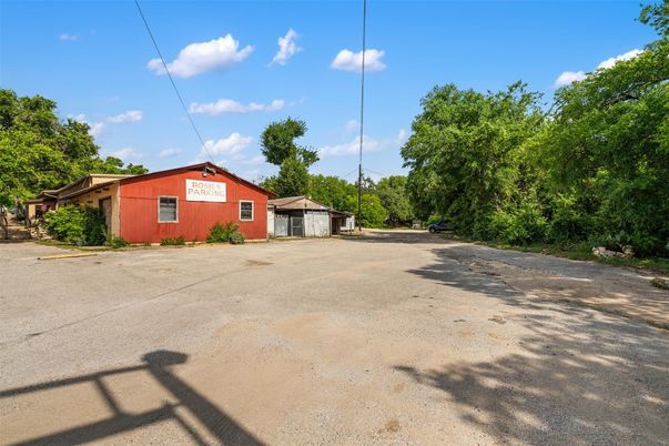 Backyard, Detached Garage, Exterior