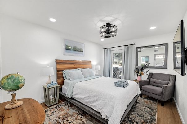 Bedroom, Interior, Recessed Lighting, Wood Texture Flooring