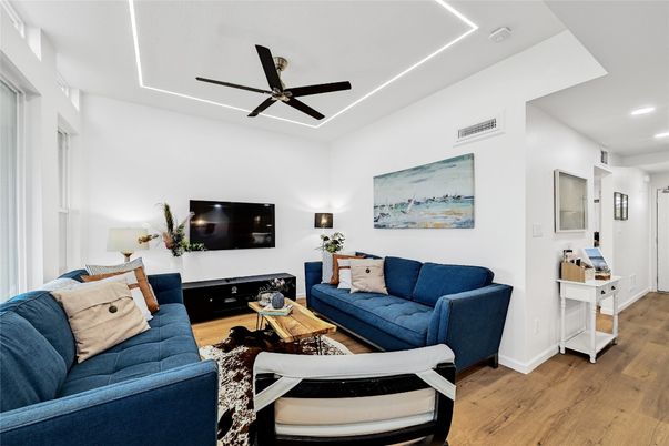 Interior, Living room, Recessed Lighting, Wood Texture Flooring