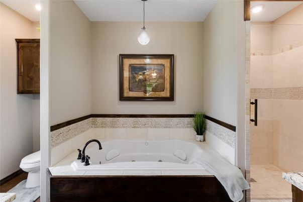 Bathroom, Interior, Pendant Lights, Recessed Lighting