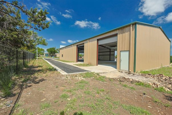 Detached Garage, Exterior