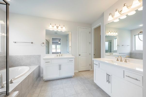 Bathroom, Dual Sink Vanities, Interior