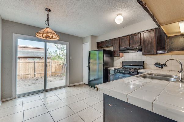 Interior, Kitchen, Tile Countertops