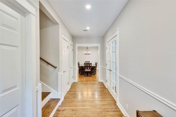 Chandelier, Dining room, Interior, Recessed Lighting, Wood Texture Flooring